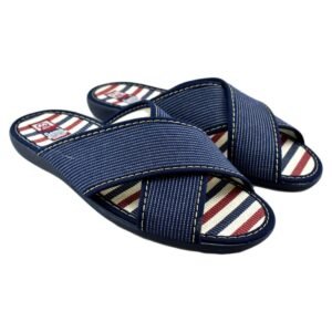 ZAPATILLAS DE CASA DE TIRAS CRUZADAS Y PISO DE GOMA. HECHO EN ESPAÑA.