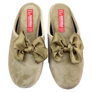 Zapatillas de casa con cuña incorporada y lazo de raso. Tejido suave y piso flexible 926708