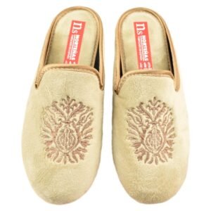 Zapatillas de casa con cuña incorporada. Paño suave y piso de goma flexible 977097