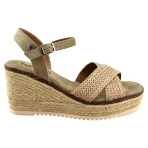 Sandalia con cuña de esparto y planta acolchada 358323