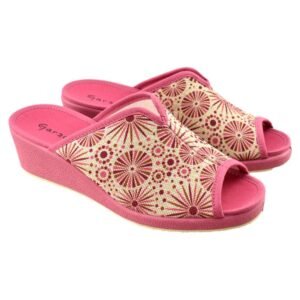 Zapatillas de casa con cuña y elástico central 680136